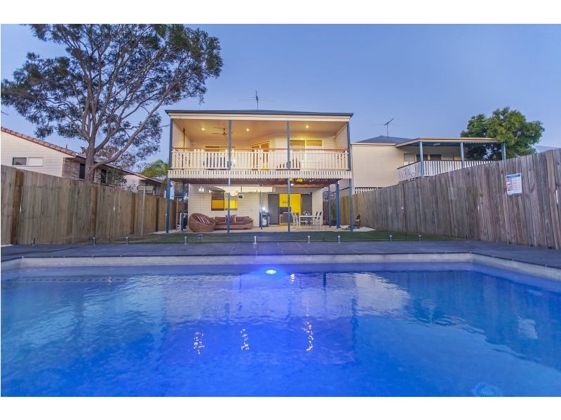 82 Orana Street, Carina QLD 4152