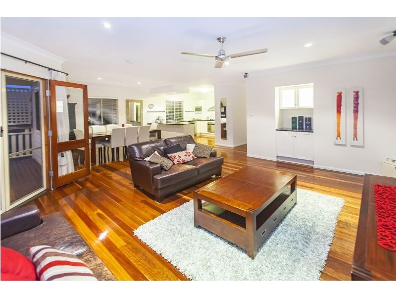 82 Orana Street, Carina QLD 4152