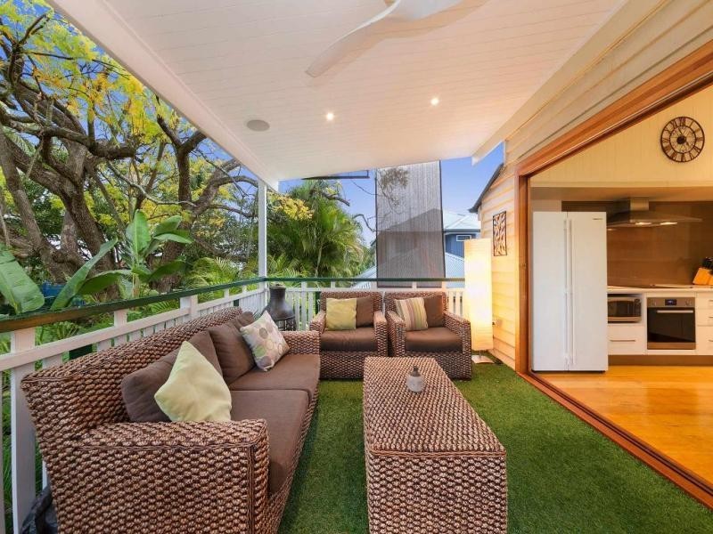 469 Honour Avenue, Sherwood QLD 4075