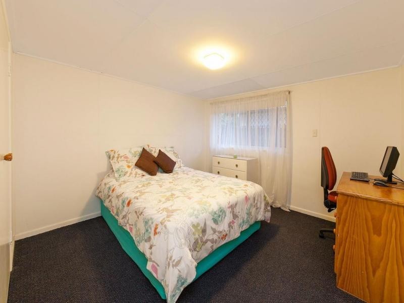 469 Honour Avenue, Sherwood QLD 4075