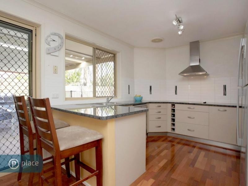 80 Oldfield Road, Sinnamon Park QLD 4073