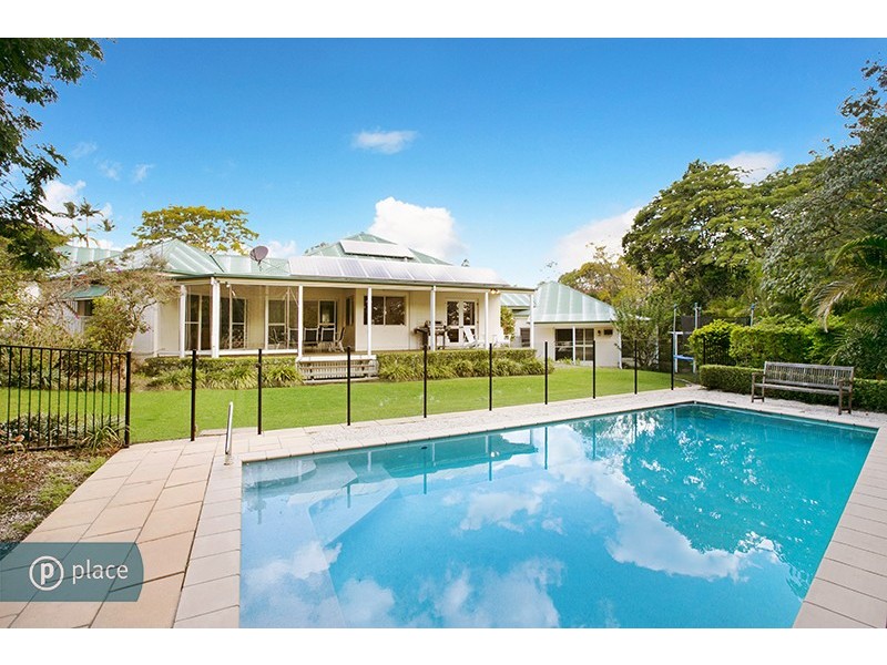 43 Fiddlewood Crescent, Bellbowrie QLD 4070