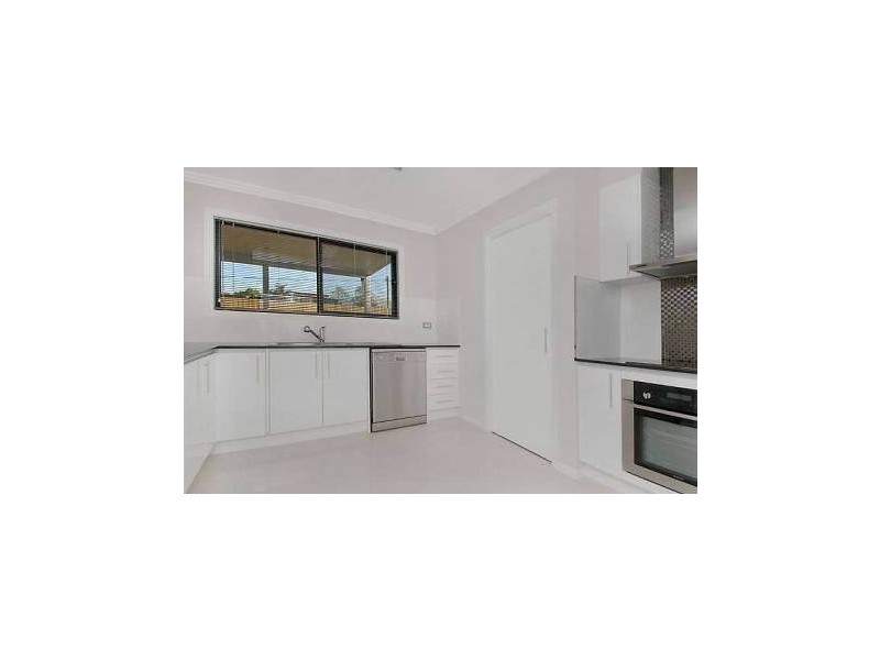 79 Strong Ave, Graceville QLD 4075