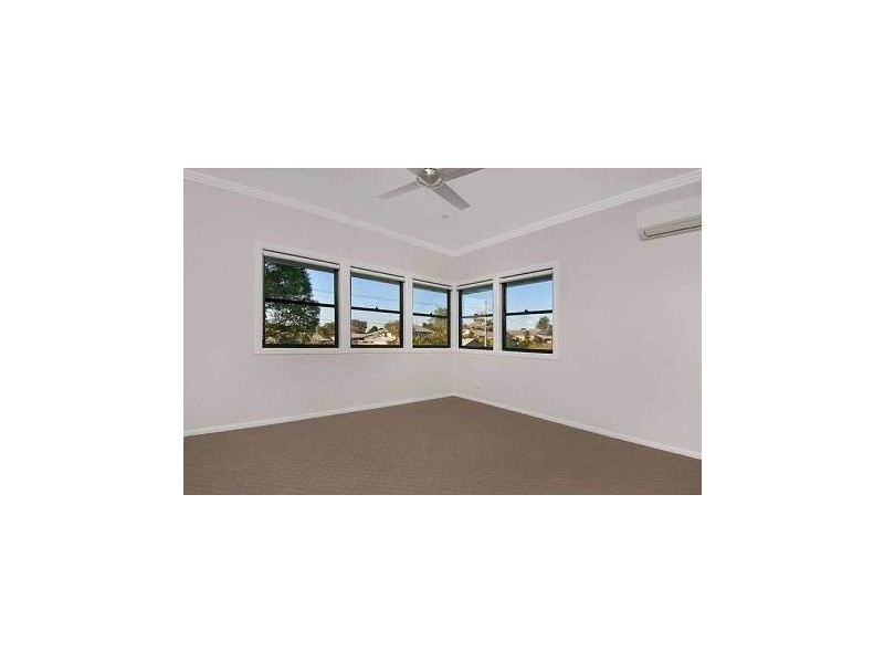 79 Strong Ave, Graceville QLD 4075