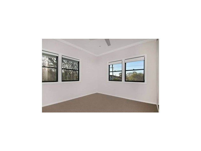 79 Strong Ave, Graceville QLD 4075