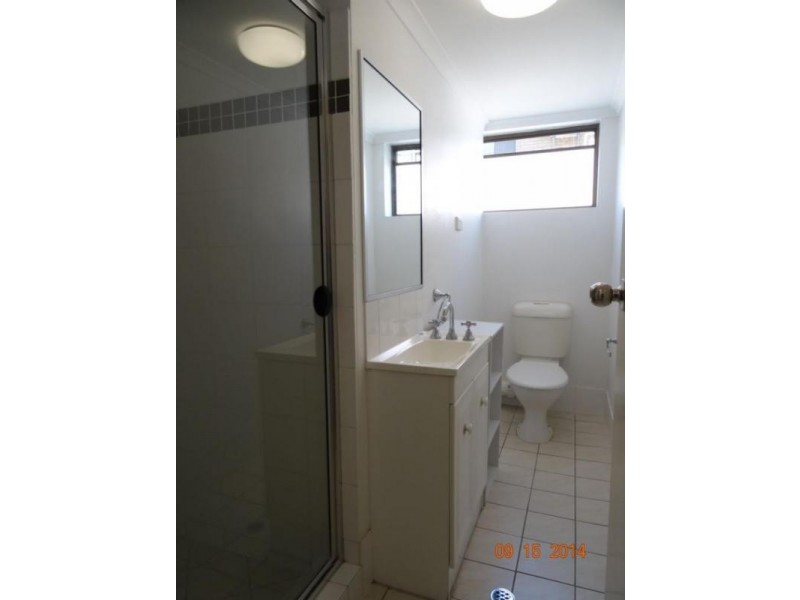 3/20 Holland Street, Toowong QLD 4066