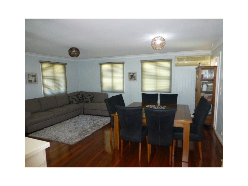 64 Clara Street, Corinda QLD 4075