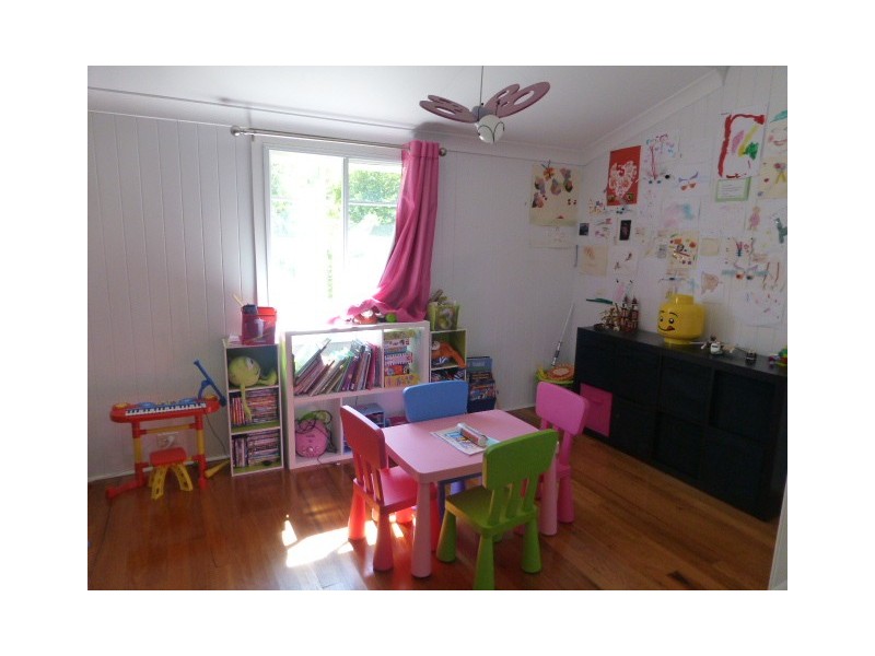 64 Clara Street, Corinda QLD 4075