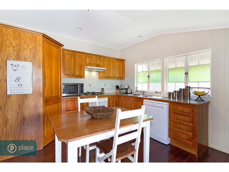 16 Enright Street, Oxley QLD 4075