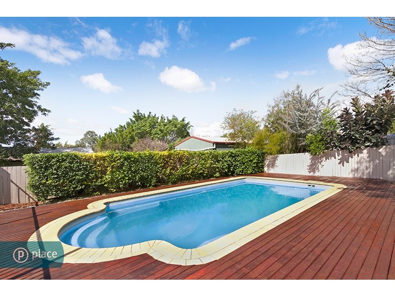 16 Enright Street, Oxley QLD 4075