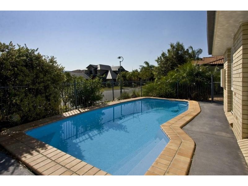 15 Amadeus Place, Westlake QLD 4074