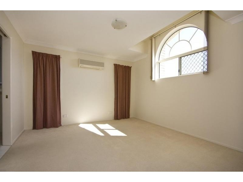 15 Amadeus Place, Westlake QLD 4074