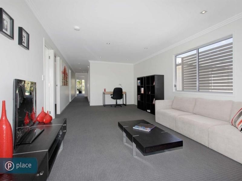 68 Park Terrace, Sherwood QLD 4075