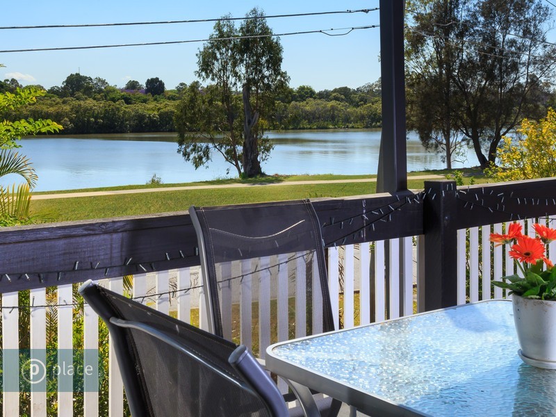 27 Nadine Street, Graceville QLD 4075