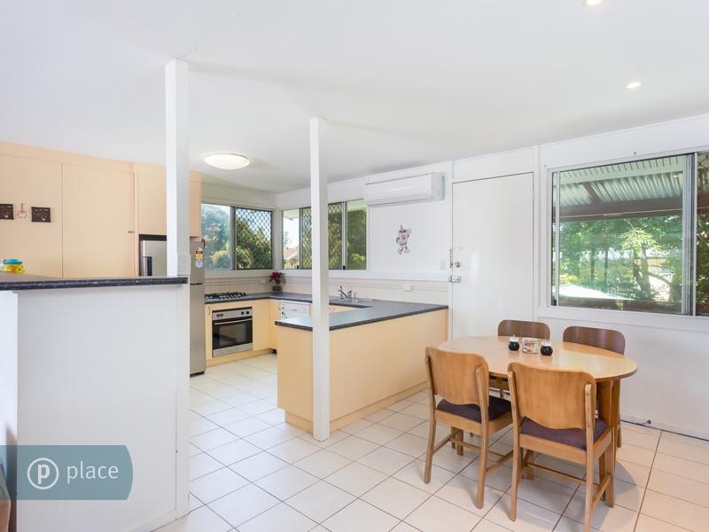 27 Nadine Street, Graceville QLD 4075