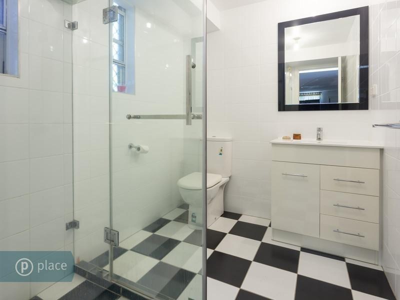 27 Nadine Street, Graceville QLD 4075