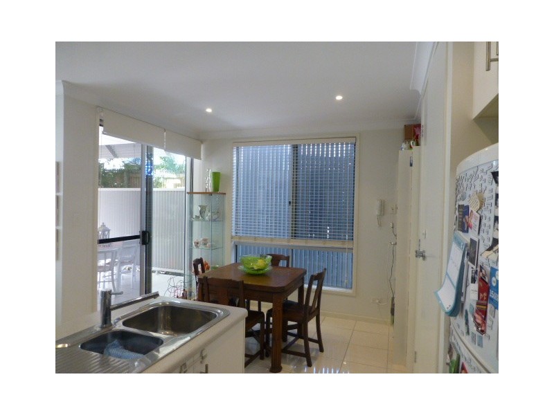 2/15 Adsett Street, Taringa QLD 4068