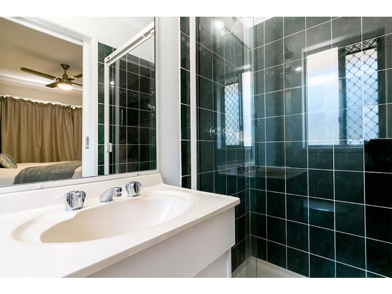 Sinnamon Park QLD 4073