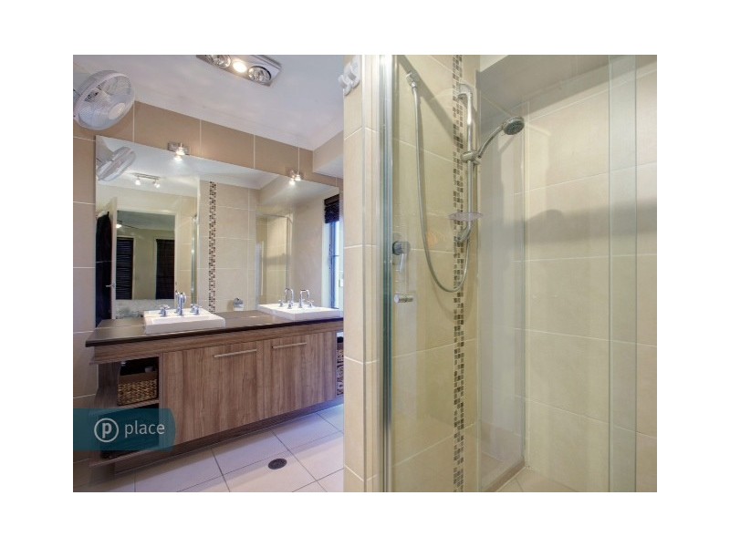 88 Parkwood Drive, Heathwood QLD 4110