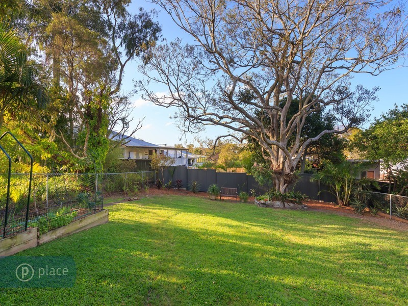 6 Donald Street, Camp Hill QLD 4152