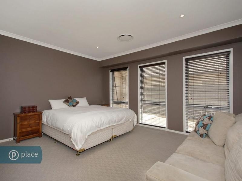 86 Parkwood Drive, Heathwood QLD 4110