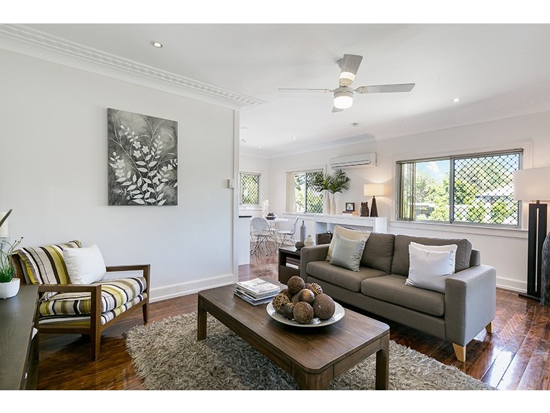 111 Plumer Street, Sherwood QLD 4075