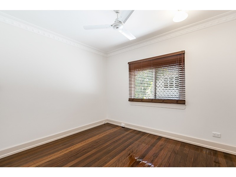 111 Plumer Street, Sherwood QLD 4075