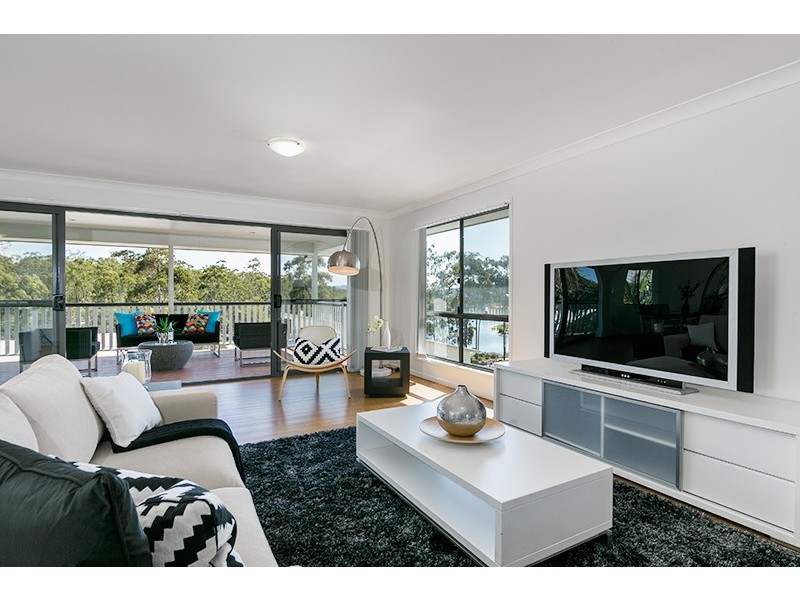 26 Cascades Street, Springfield Lakes QLD 4300