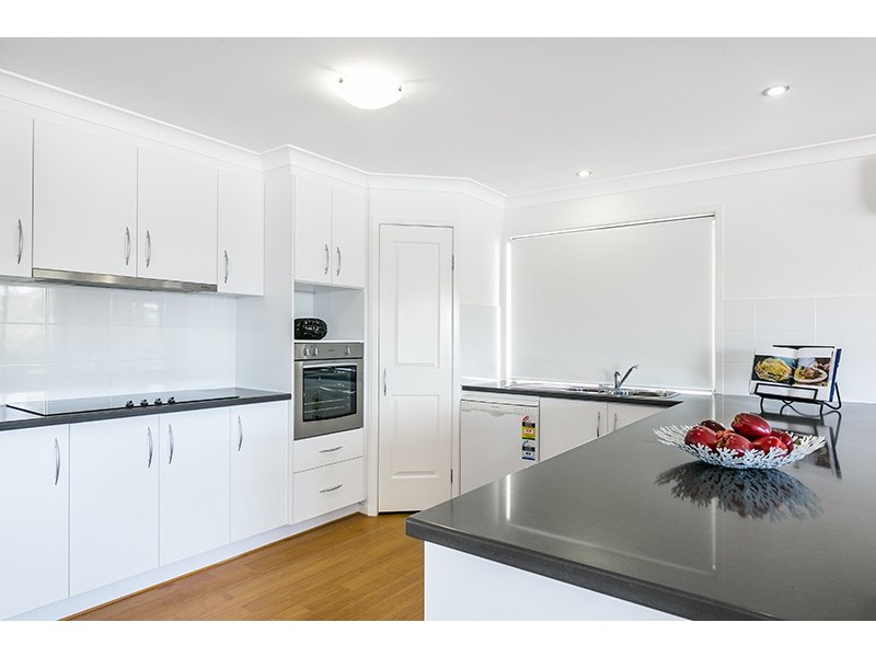 26 Cascades Street, Springfield Lakes QLD 4300
