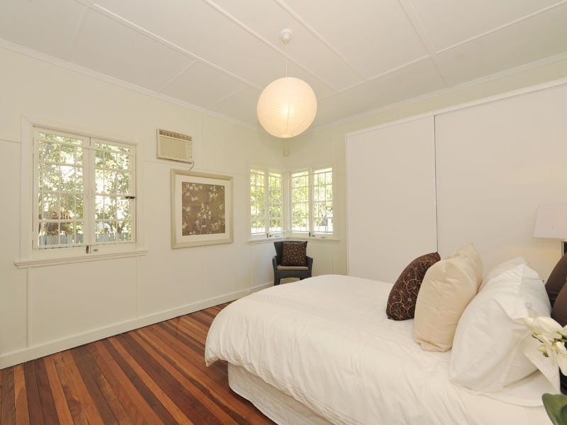 156 Victoria Avenue, Chelmer QLD 4068