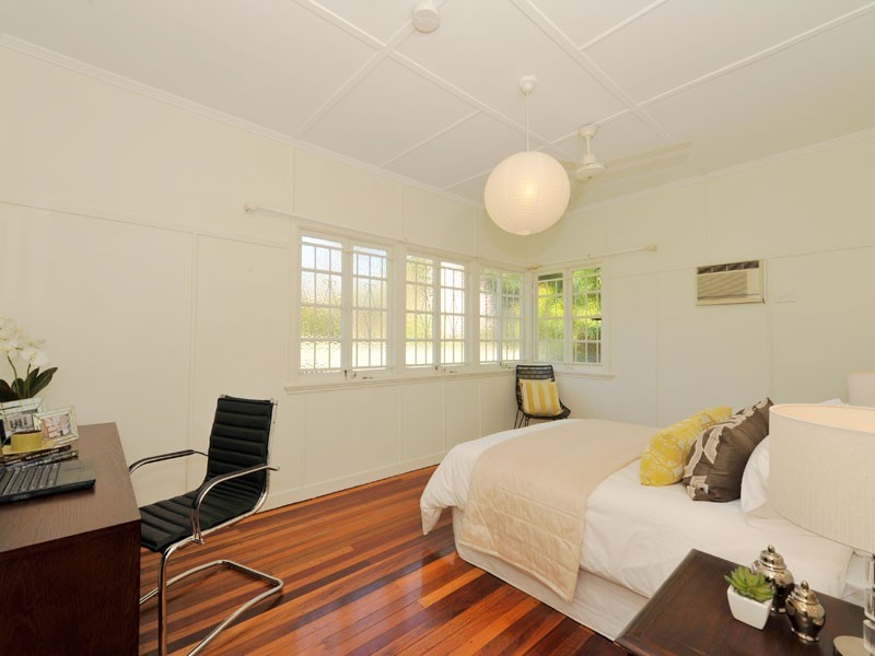 156 Victoria Avenue, Chelmer QLD 4068