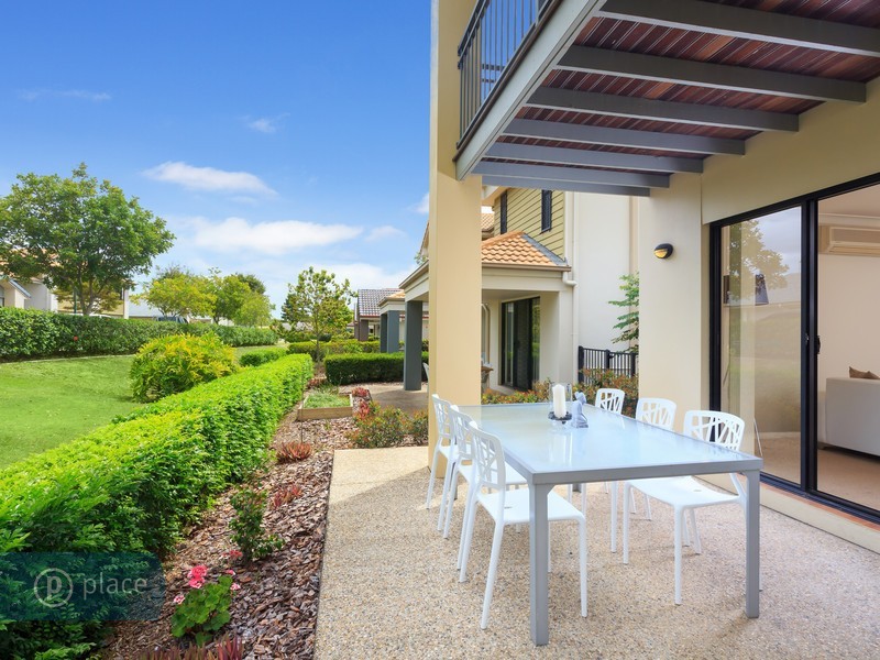 29/300 Cliveden Avenue, Corinda QLD 4075