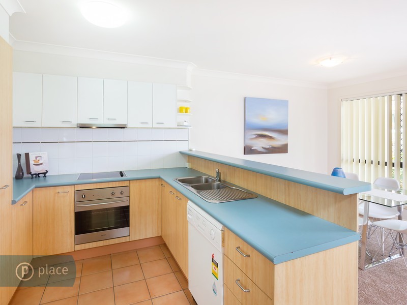 29/300 Cliveden Avenue, Corinda QLD 4075