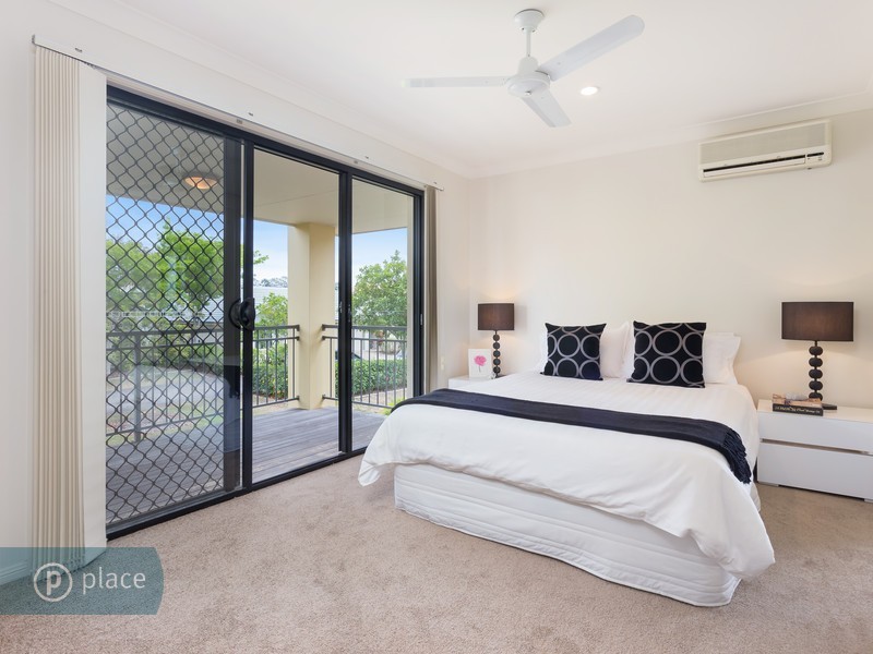 29/300 Cliveden Avenue, Corinda QLD 4075