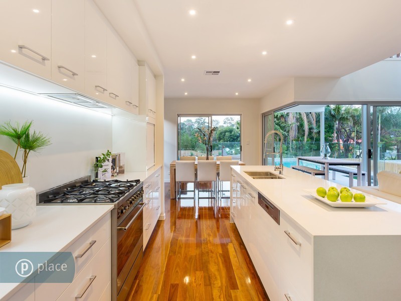 25 McCaul Street, Taringa QLD 4068