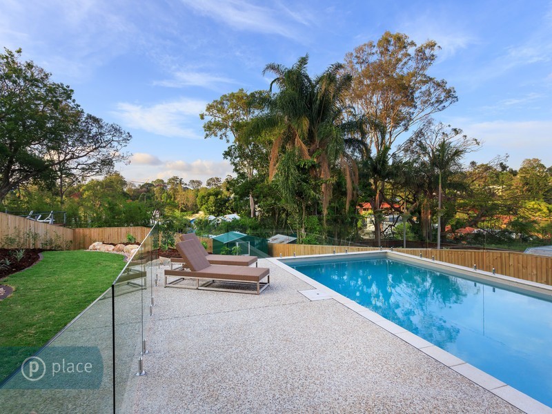 25 McCaul Street, Taringa QLD 4068