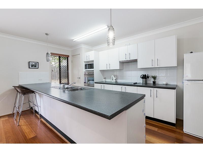 36 Campbell Terrace, Oxley QLD 4075