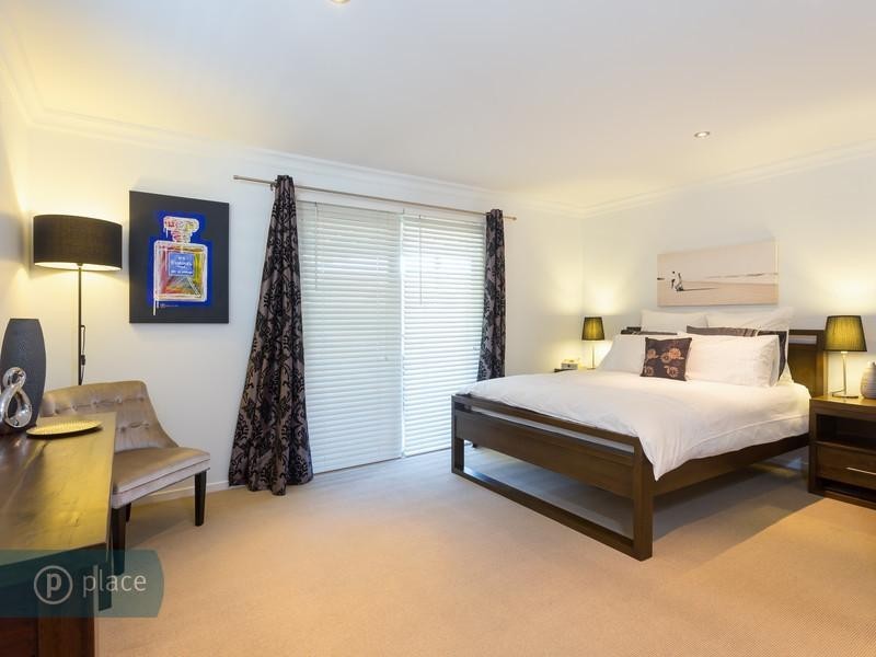 7/19 Aaron Place, Indooroopilly QLD 4068