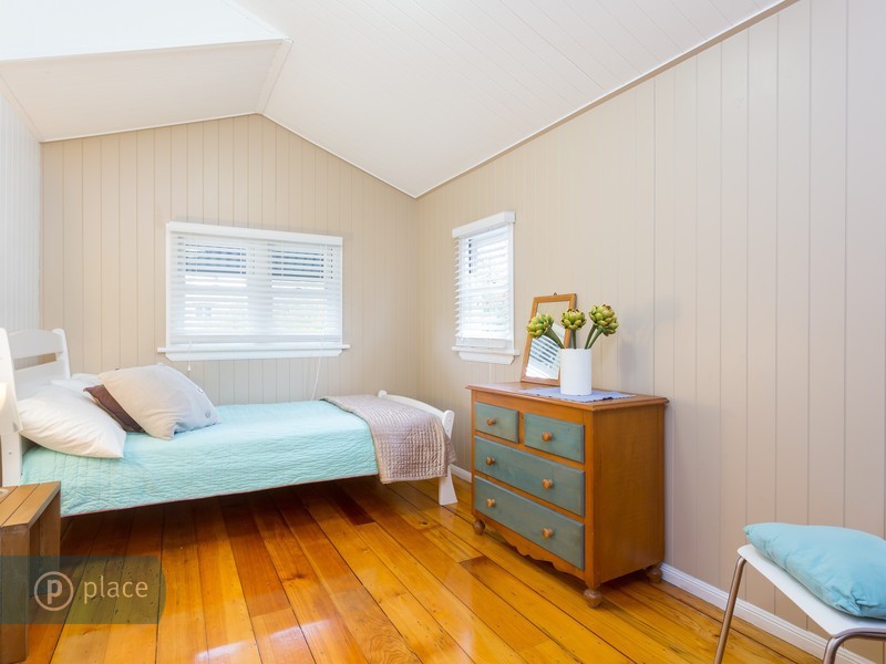 174 Strong Ave, Graceville QLD 4075