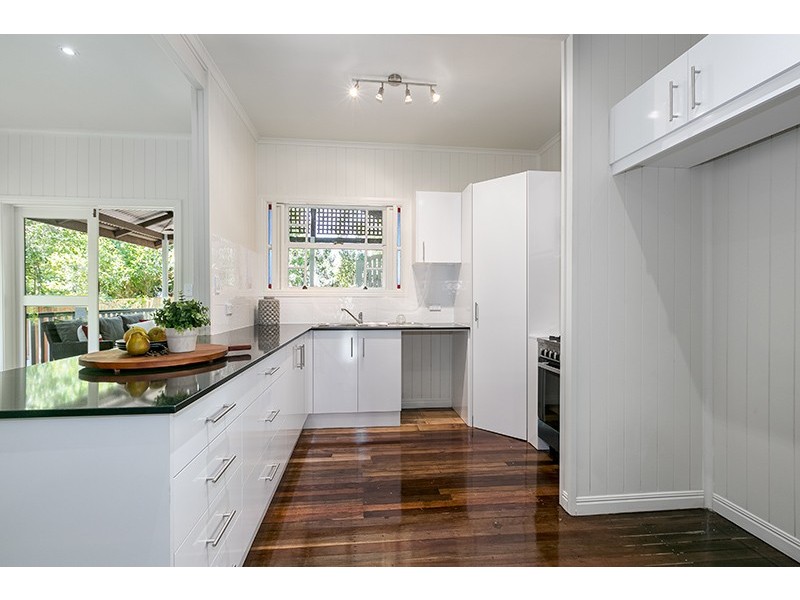 315 Long Street East, Graceville QLD 4075