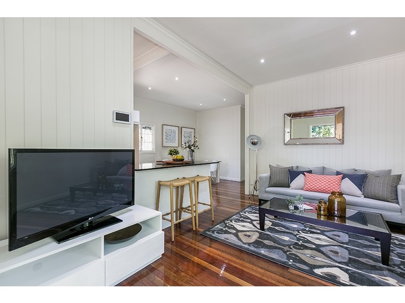 315 Long Street East, Graceville QLD 4075