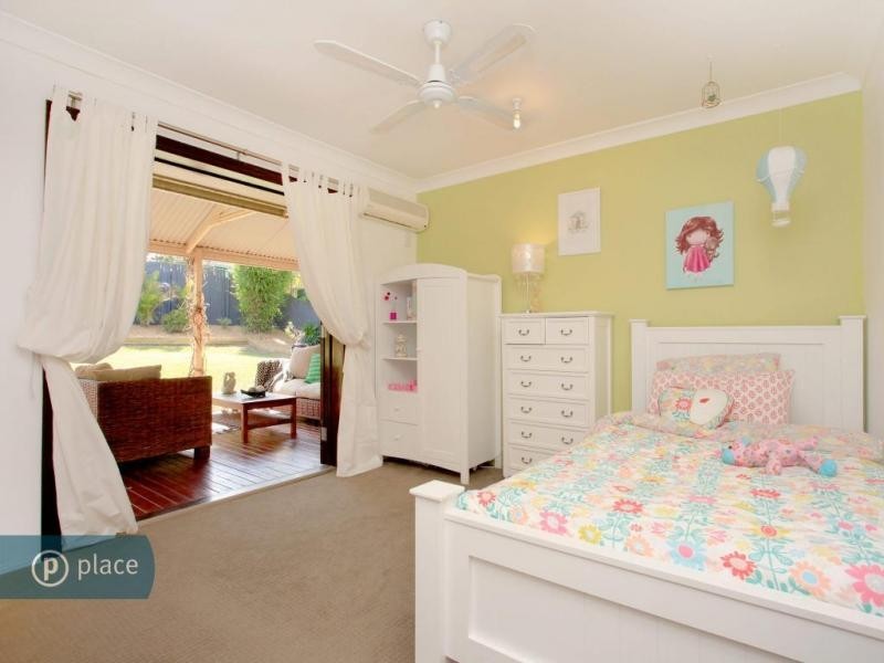 10 Penina Place, Oxley QLD 4075