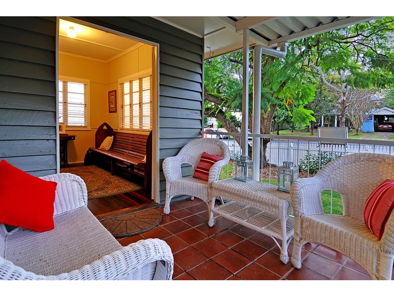 28 Walker Street, Corinda QLD 4075
