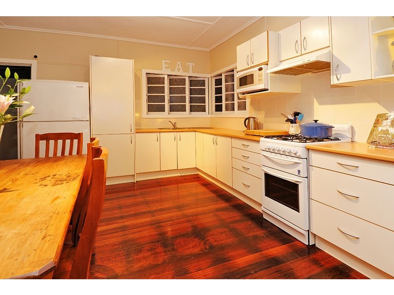 28 Walker Street, Corinda QLD 4075