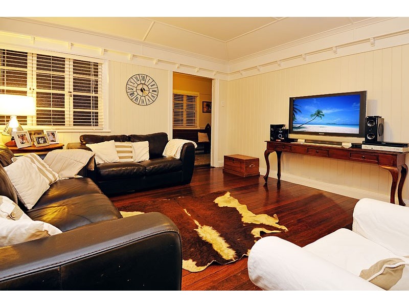 28 Walker Street, Corinda QLD 4075