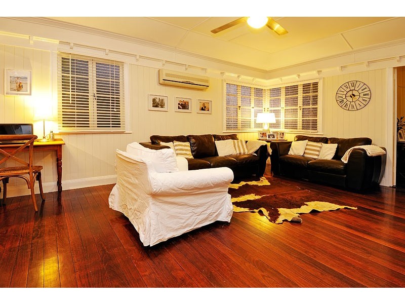 28 Walker Street, Corinda QLD 4075