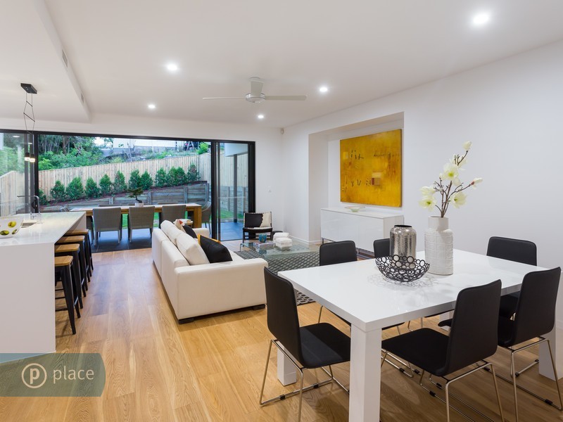 16 Thorpe St, Indooroopilly QLD 4068