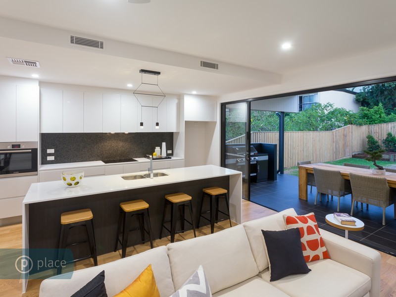 16 Thorpe St, Indooroopilly QLD 4068