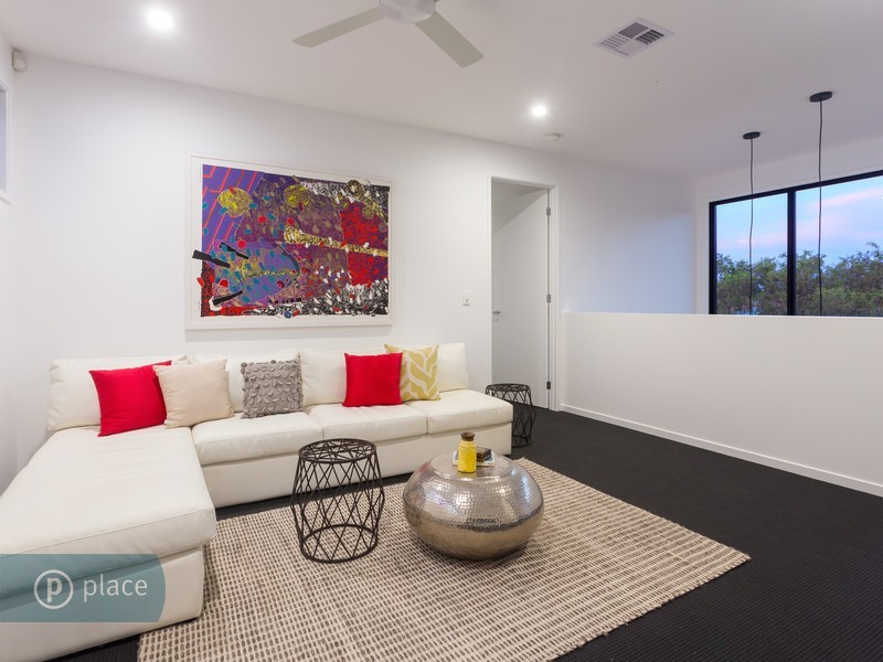 16 Thorpe St, Indooroopilly QLD 4068