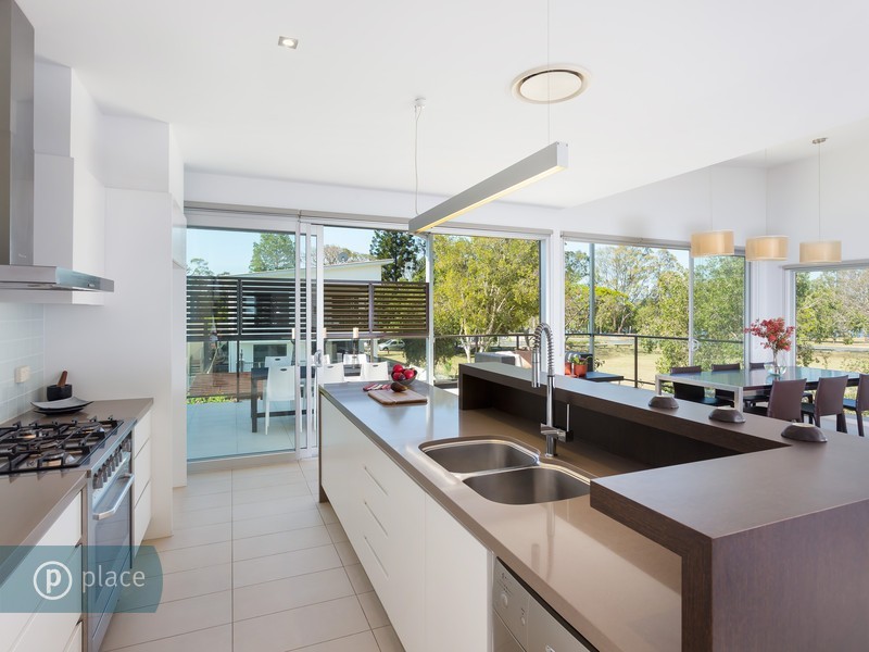 204 Graceville Avenue, Graceville QLD 4075